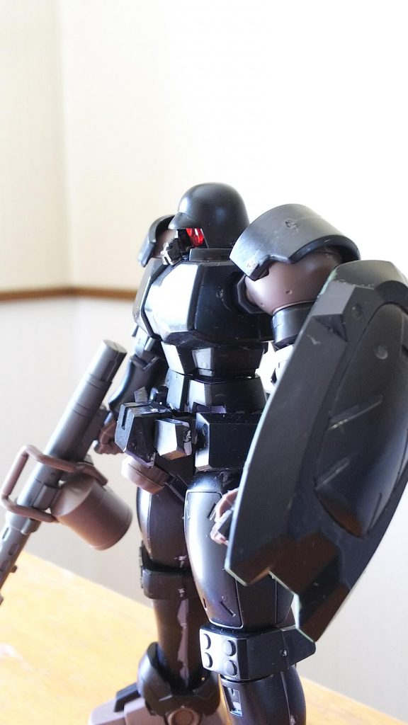 頭部はビルダーのレッド張り付けて適当なジャンク切り貼りです