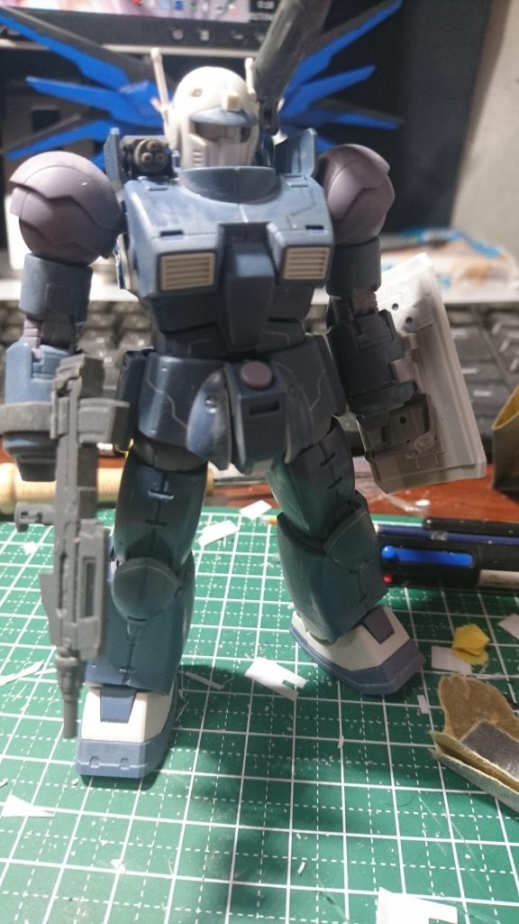 プラ板工作は最小限です。