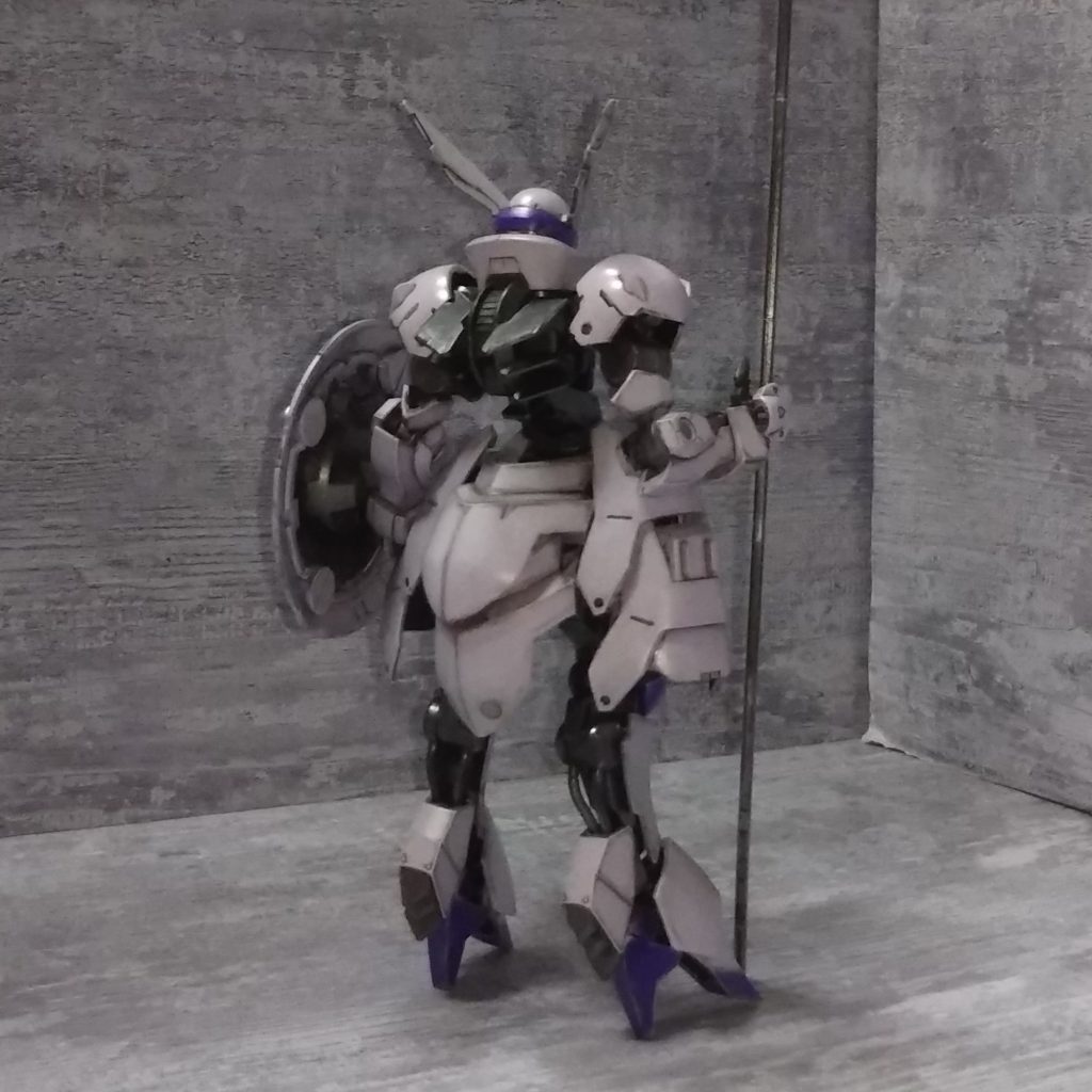 テイワズで改修した機体とゆうことで、百錬やらルプスやらのパーツが大量に使われております。