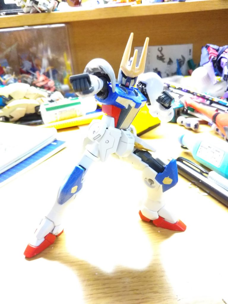 ボツになったBD１頭部だったときの画像です。アンテナはパテで作ってありました。