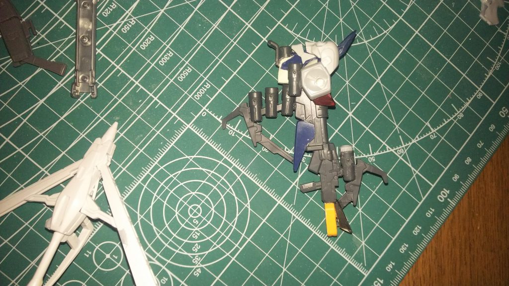 ビーコックをバラバラにしてます