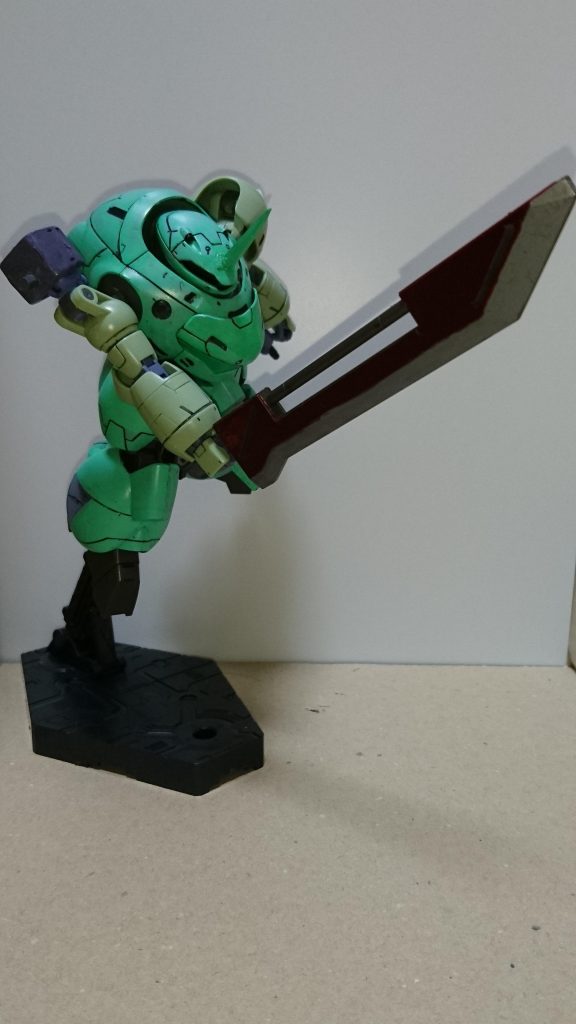 ズバッと一太刀
γナノラミネートソードを現行技術で再現した、γナノラミネートブレイドを装備。
ただし、厄災戦当時よりも技術が衰退しているので、エイハブ粒子の圧縮時間もわずか5秒だけとなっている。