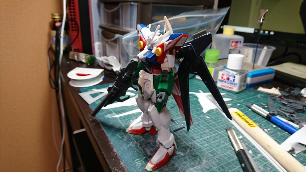 翼は、旧キットのストフリに決定!!