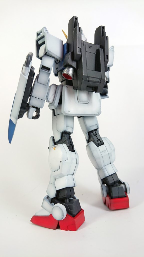 陸戦型ガンダム–3枚目/制作者：しまさん