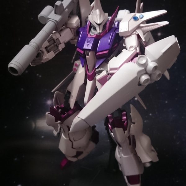 ハマーン専用機バウ