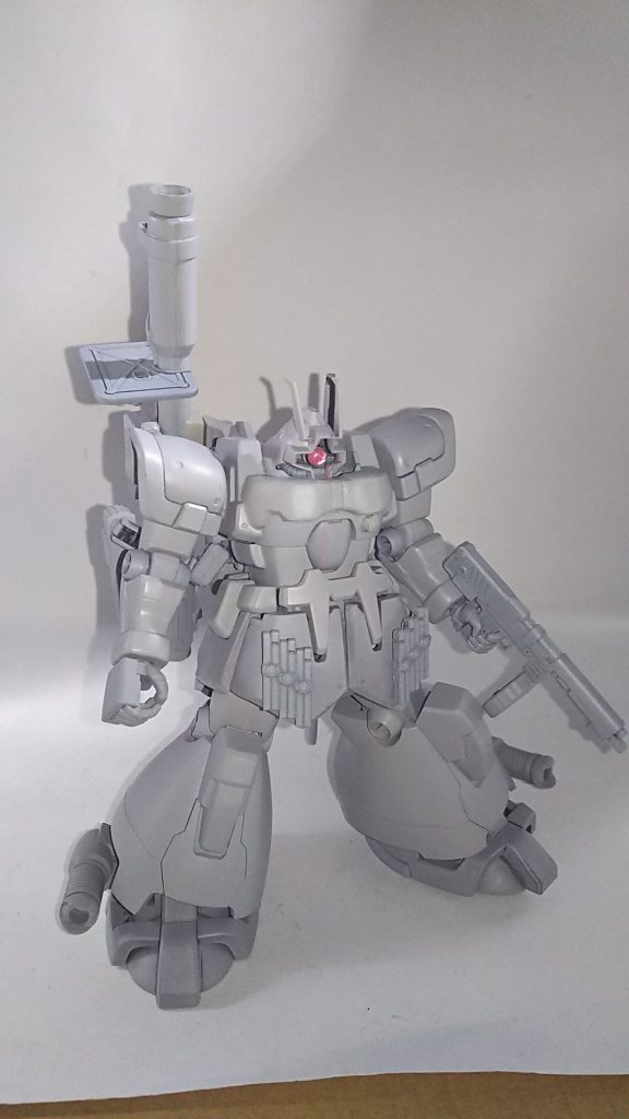 サフ状態
90mmマシンガンのマガジンをザクマシンガンのものに変更