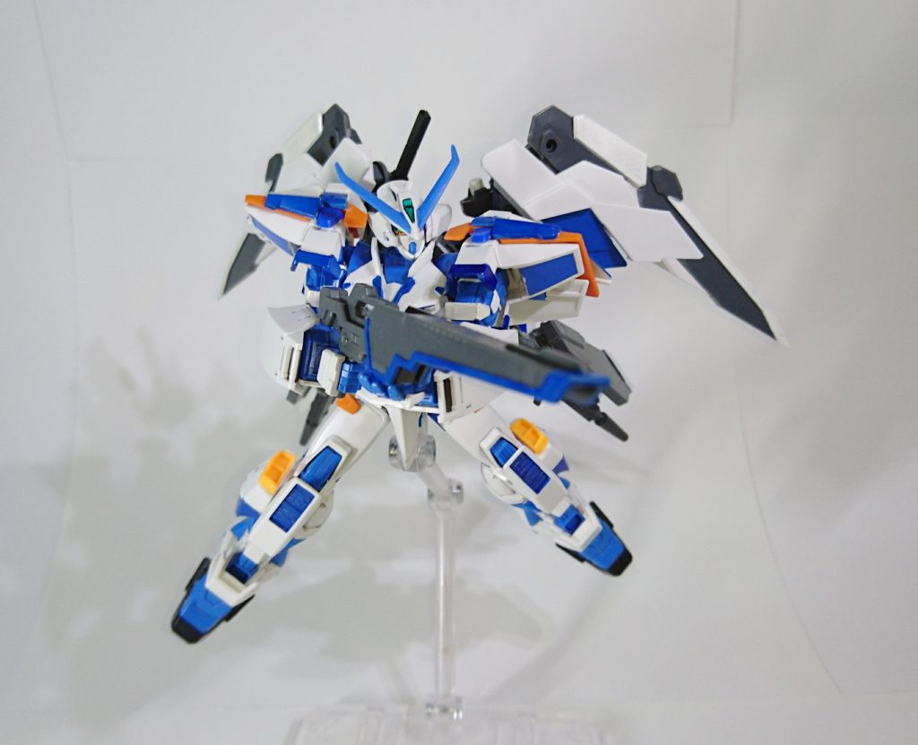 可変ビームライフル。

ガンプラ買ったらオマケがもらえたキャンペーンでついてきたライフルをそのままです。
折りたたんでマシンガンになる設定。