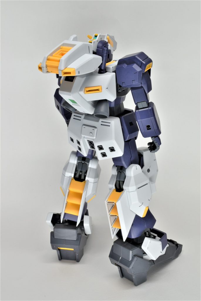 マルチ・コネクター・ポッドへの変更を考えましたが、フルドドを装備する事を考えて可動式ブースターポッドのままにしています。