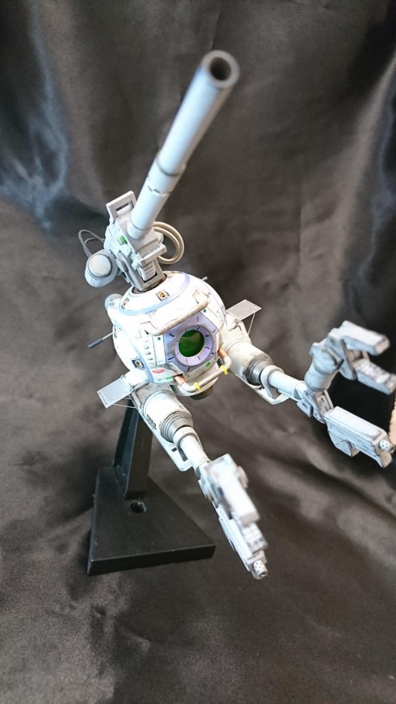 軸受けをポリキャップにしてジョイントを延伸しました。角度をつけられるなど、幾分飾る自由度が上がりました。