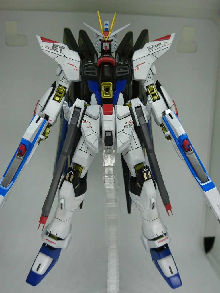 黄色の塗装は簡単にメッキの上にクリアイエローです。