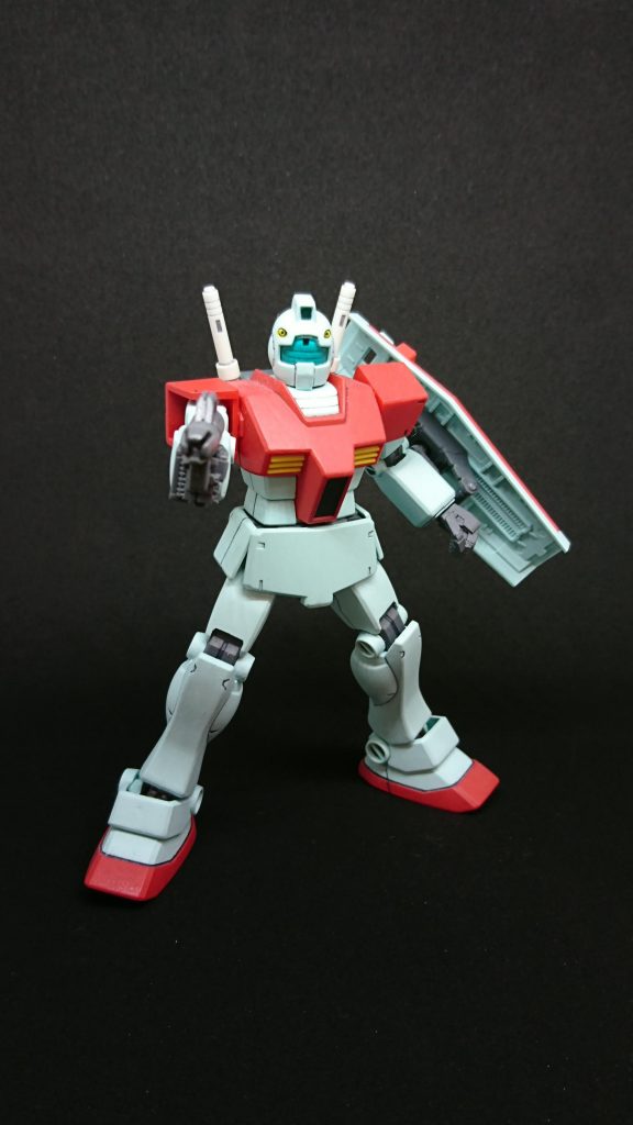 関節等は殆ど弄っていないので可動範囲は股以外そのままです。
手首はビルダーズパーツに