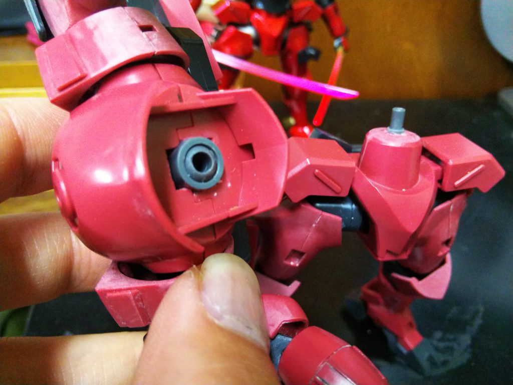 今回は腰のボールジョイント化と1ミリ延長位しかしてないです