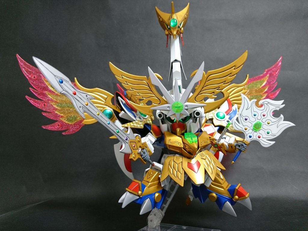 大将軍形態。討魔八紘剣と鳳凰の軍配には閃光結晶をイメージした装飾を追加しています。