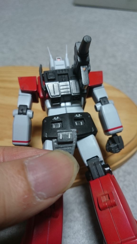 弾倉接続部のコネクターっぽくしてみました。