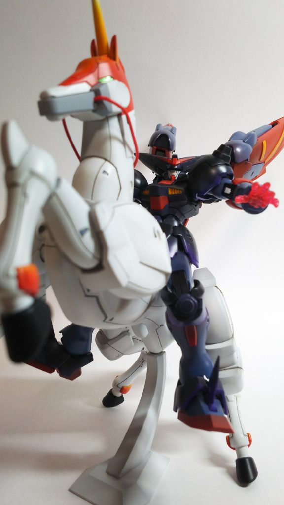 UMA
専用台座ともいえる愛馬、風雲再起
例によって好きにカラーリングしてます
しかし、事前に仮組したり、よくチェックしておけば、よりカッコよくできたと思います…