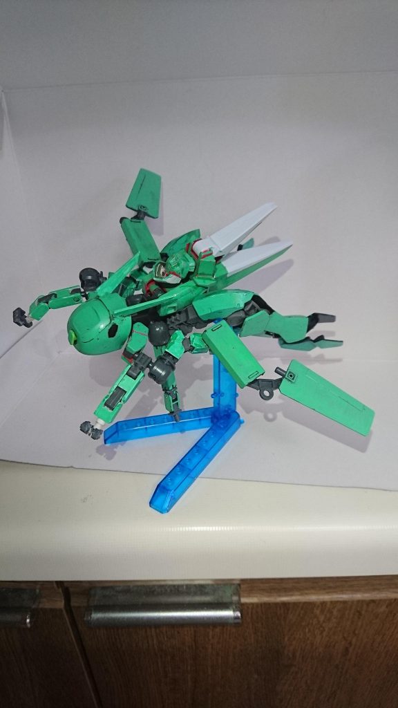 羽も広げられます