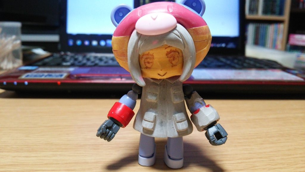 手足を延長してパテでコートを作ります。