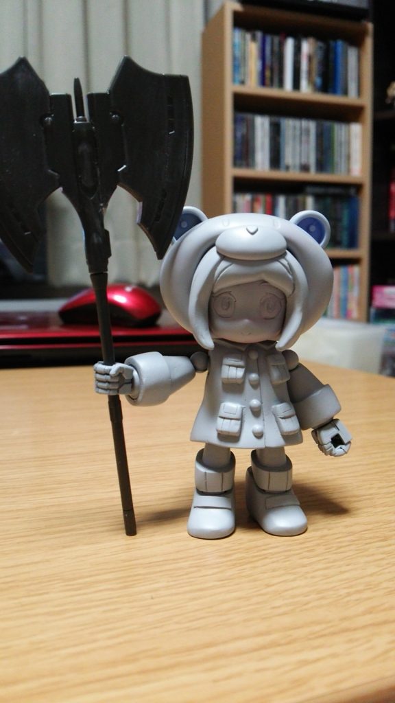 鉄血オプションセットの斧を２つくっつけてマサカリを作ります。