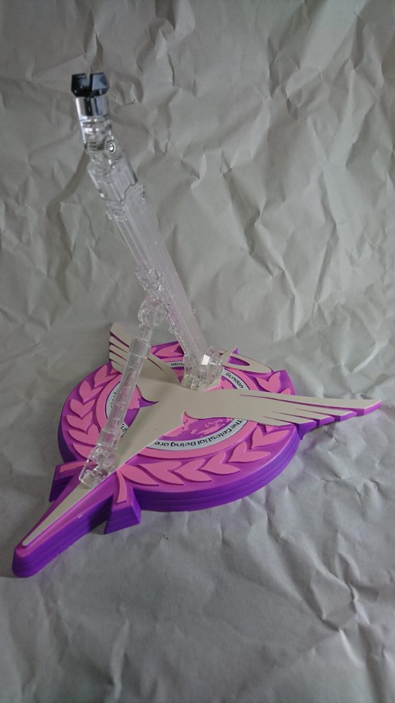 ソレスタルビイング仕様のを、トランザム中をイメージして…こんな風に見えたんで塗ってみましたトランザムちゅーか、ピンクのお姫様ぽくなっちゃいましたけど(///ω///)