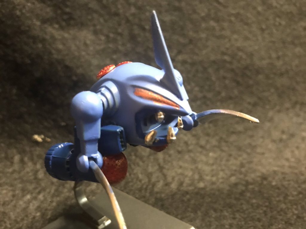 赤ザクレロ作った勢いで　おまけの　1/550　のザクレロを　青く塗ってしまいました。