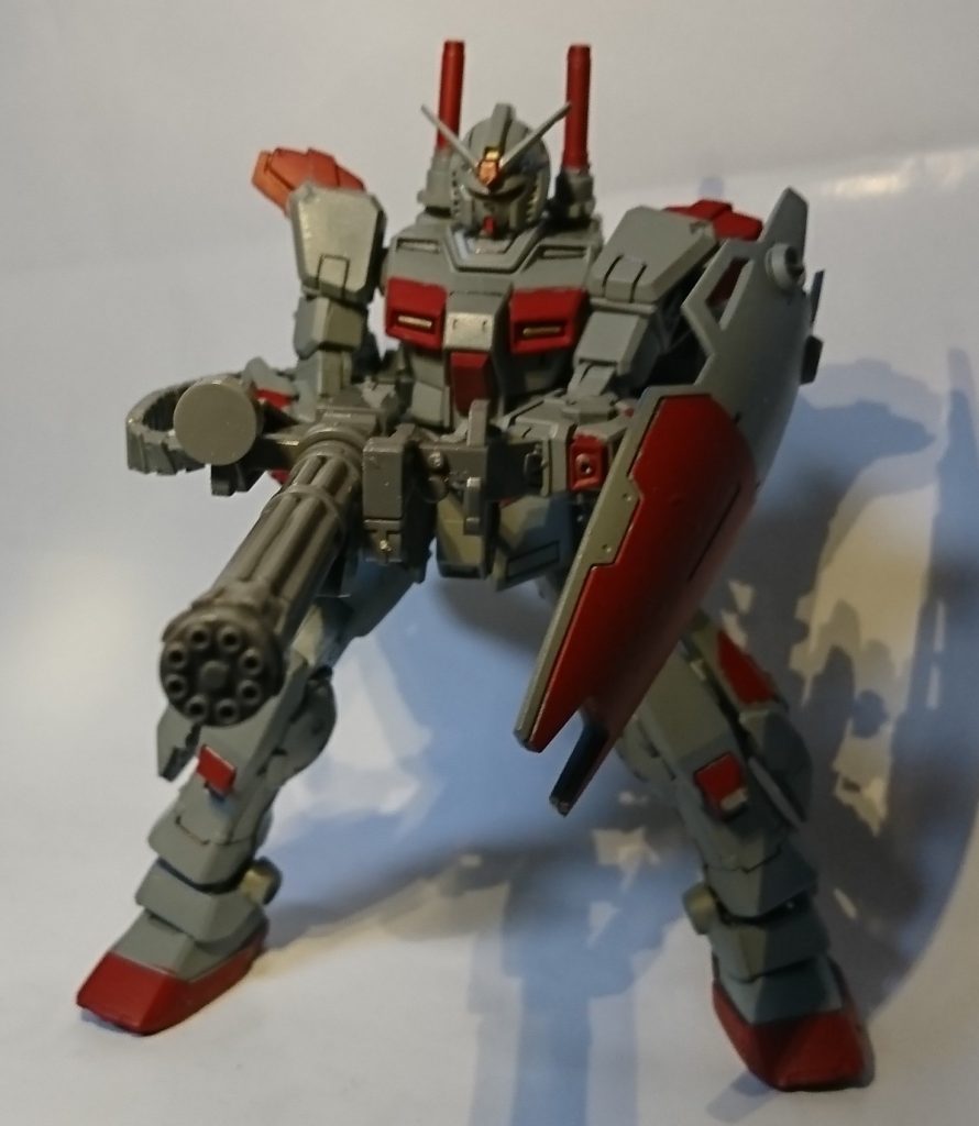 武装はジャイアントガトリングガン・ハイパーバズーカ・マシンガン等実弾兵器が多い