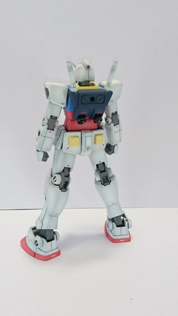 プロポーション的にも素立ちで飾ると違和感のある感じなのでその辺りも意識して改修しました。