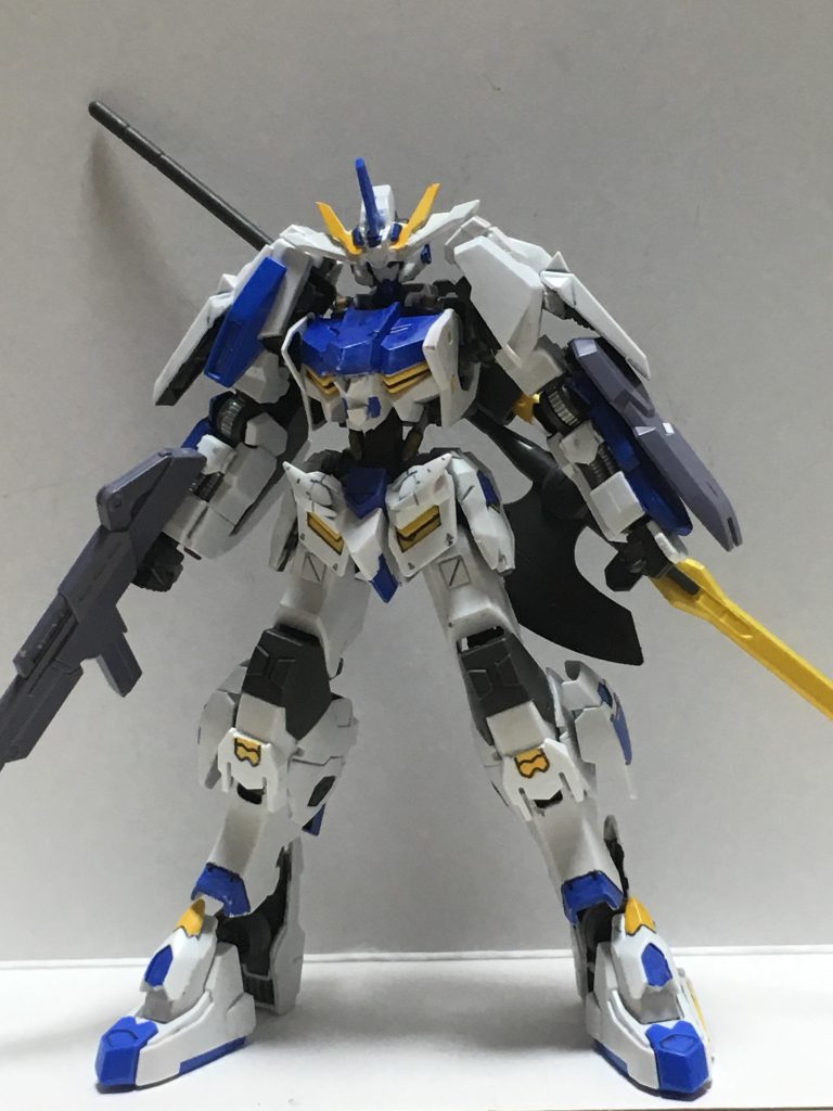 肩とバックパックを換装する事で軽装仕様に出来ます