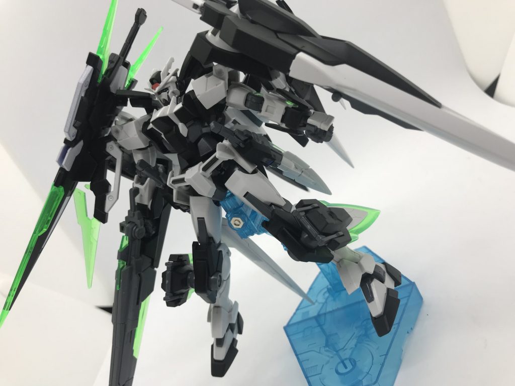 ガンダムダブルオーダイバーセブンソード(ブラックカラー)–5枚目/制作者：ユミヅカシュウ