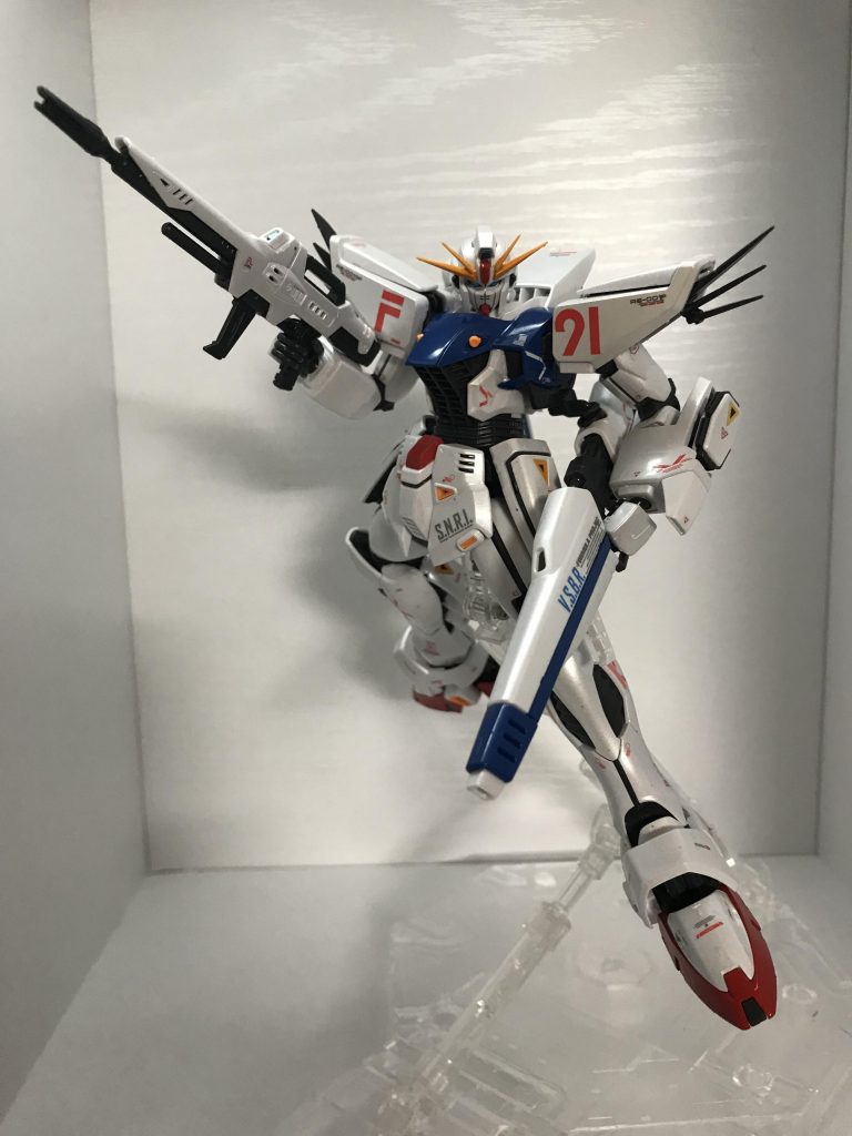 MG ガンダムF91 ver.2.0 パール塗装とオリジナルデカール仕上げ–5枚目/制作者：モルガナ