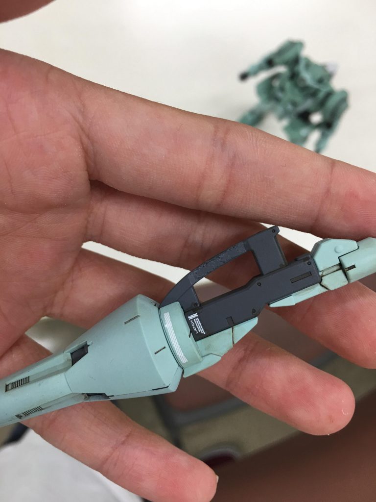 デカールも見えないところも貼り貼り((o(。>ω<。)o))