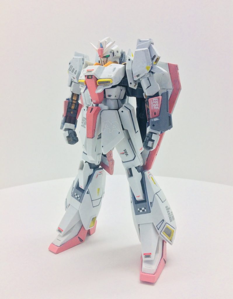 前から

配色はあえてキット化されているものから離してみました
右肩の884(ばやし)デカールでワンポイント個性アピール。