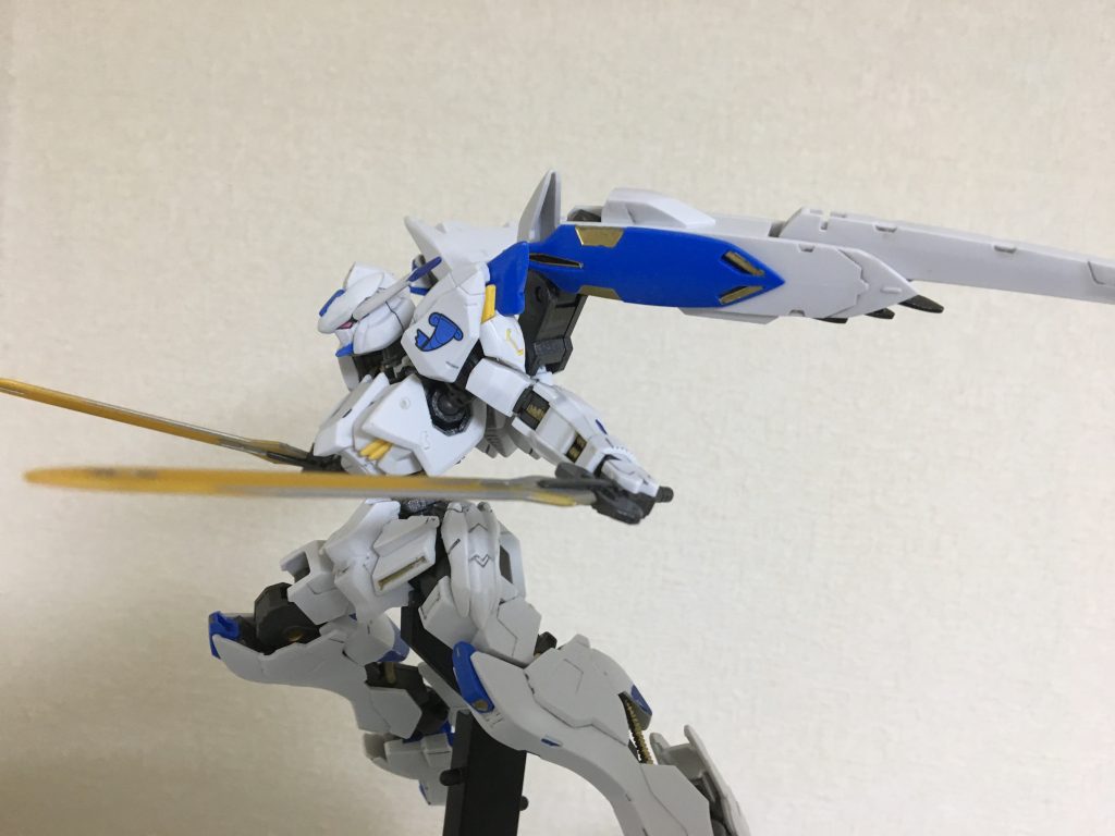 正面からより横から撮った方がカッコよく見えるように感じますね…w