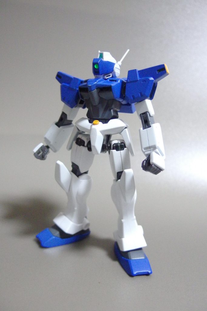 どこかのロボット対戦ゲームで見たことあるような気がするジムです。