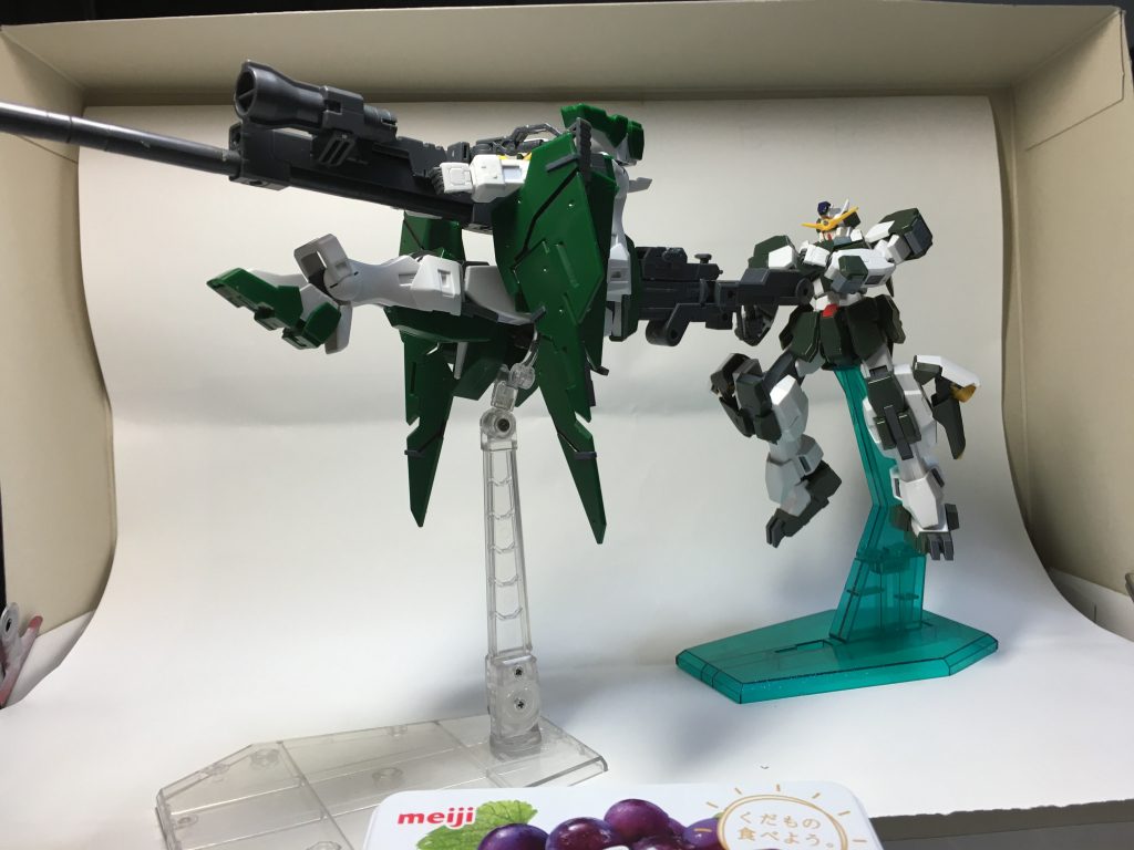 ## デュナメスガン
何を思ったかデュナメスとMSGで巨大なスナイパーライフルを制作した
ちゃんと他の機体に持たせられる