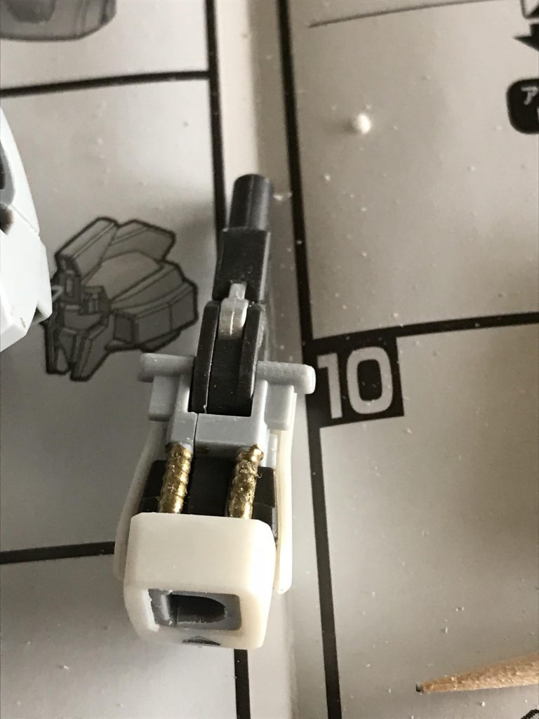 腕の塗り分け。