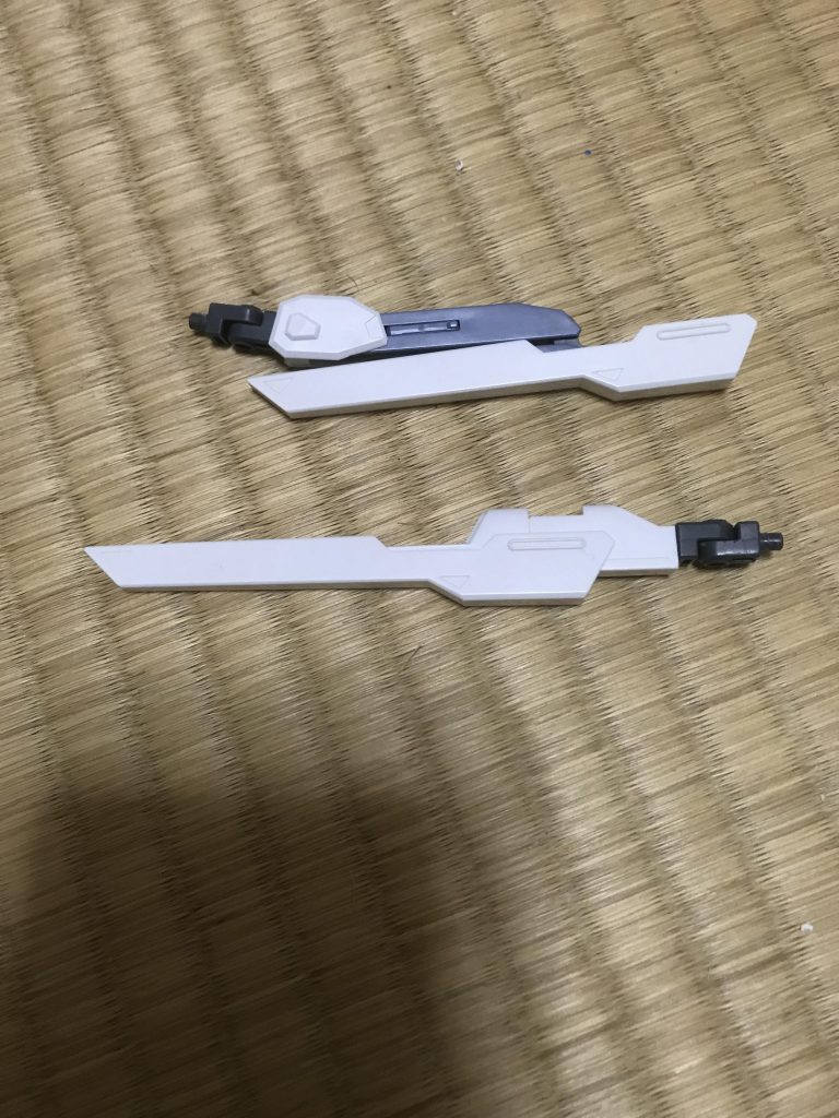 劇中のように折り畳む方式に展開方法を変更しました！