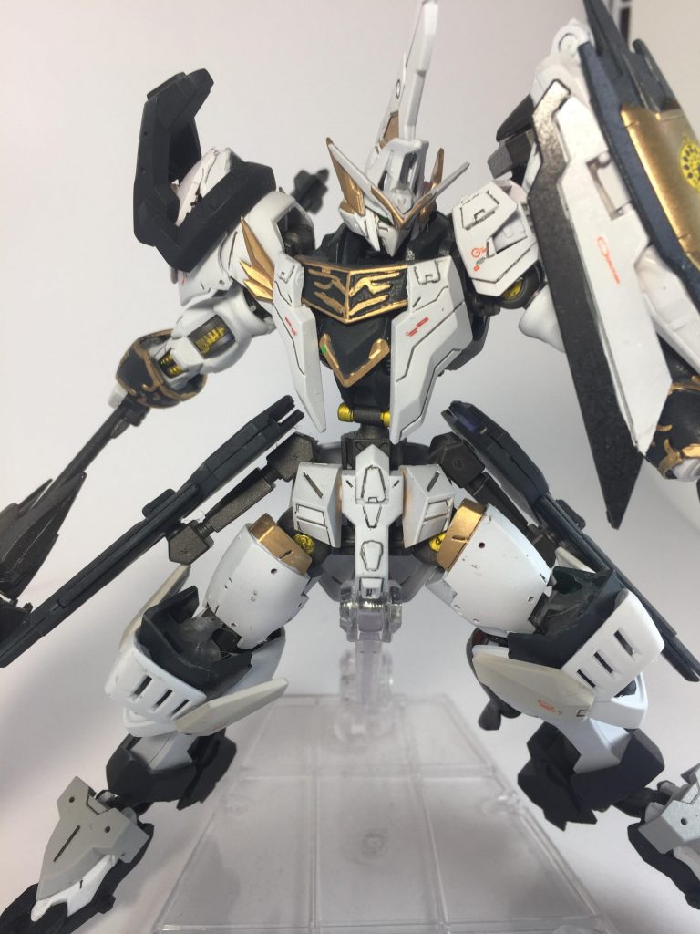 オリジナルガンダムフレーム第5弾
## ASW-G-19 ガンダム・サレオス
イシュー家が所有するガンダム・フレーム機
厄祭戦当時、エンディル家のガンダムフレームと共に戦ったと記録に残されている