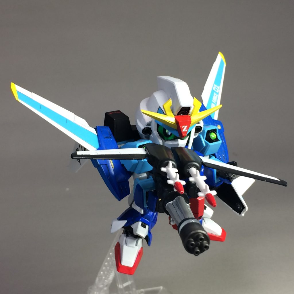 ガンセイヴァーZではMS形態時シールドが余剰パーツになっていましたが、本作例ではコトブキヤのジョイントパーツ（M.S.Gメカサプライ06 ジョイントセットB ）を使用して腕に取り付けています。