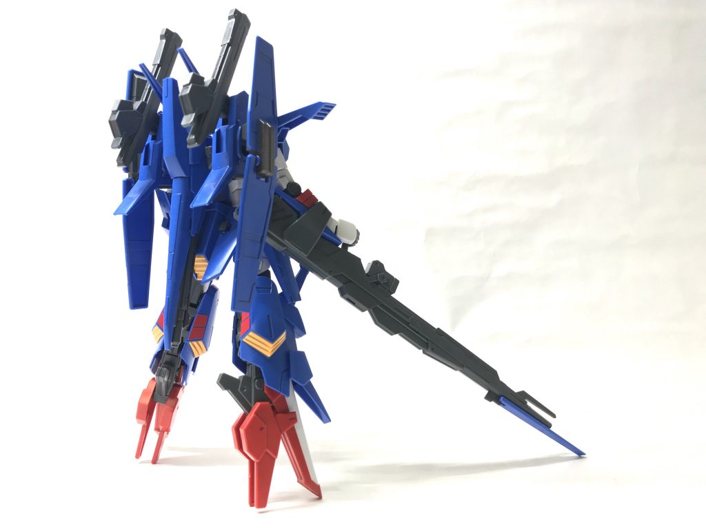 自立困難なため三点支持でw