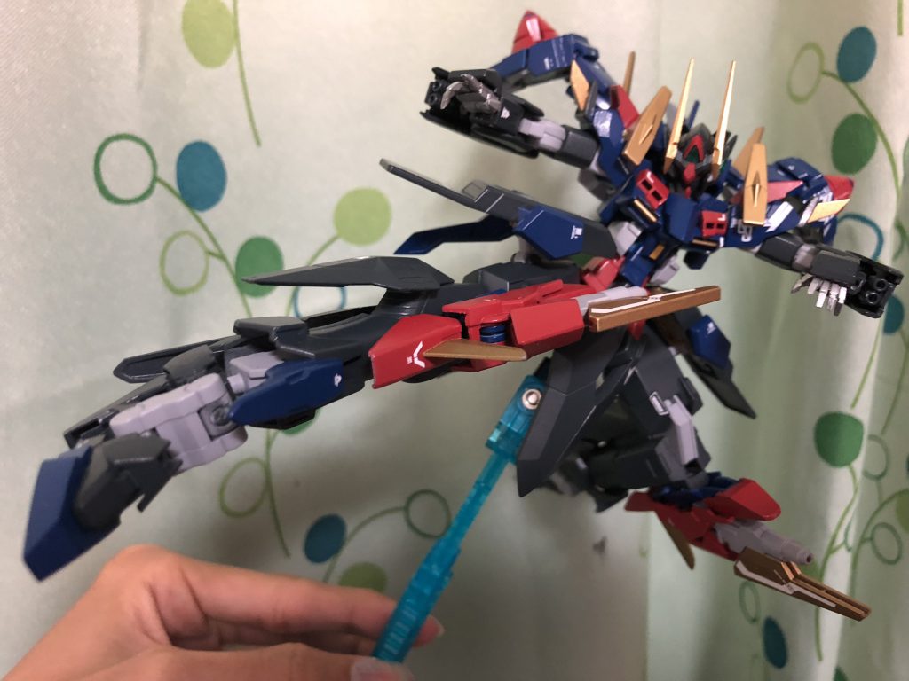 ガンダムリエーフ–2枚目/制作者：キリシマ