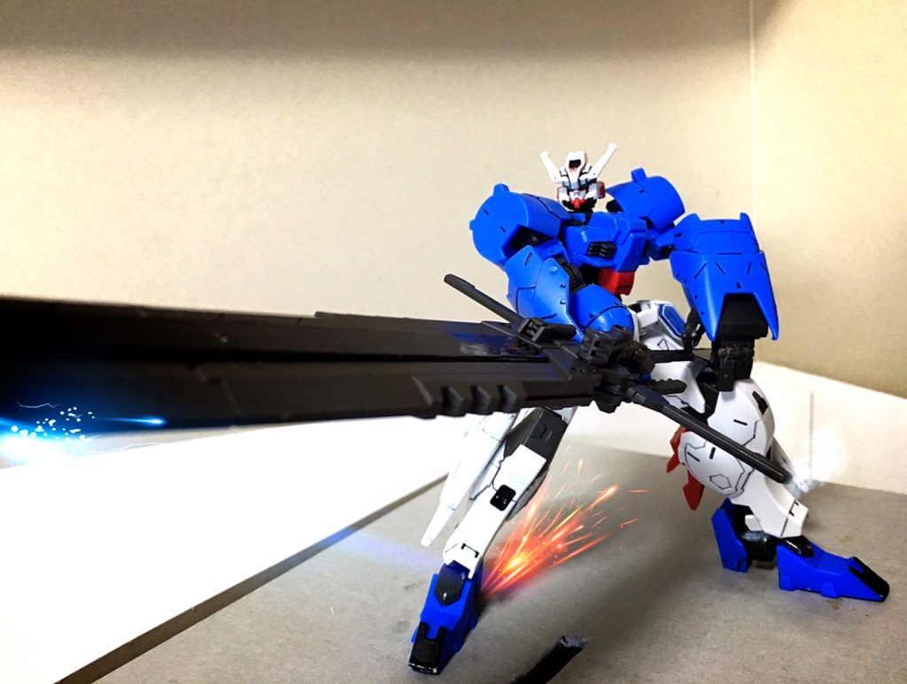 ## アスタロトパワード×デモリッションバスターソード
アスタロトをニコイチして制作した機体、バスターソードがかなり重くて、中々持たせにくいのが難点
バスターソードは分離して接続パーツとデモリッションナイフ×2に出来る