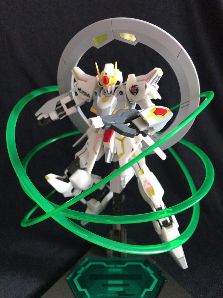 ブースターをパージした状態の本体はスターゲイザーと同等かそれ以上の戦闘能力を誇ります。