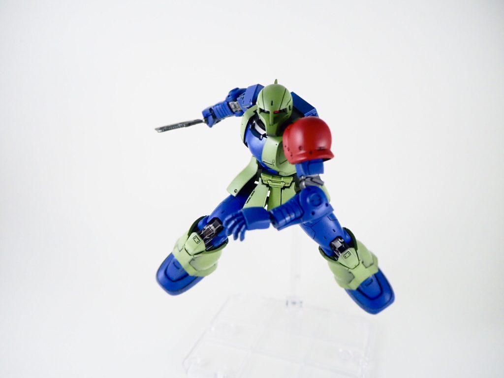 赤い肩のアイツ–7枚目/制作者：ヤマクロス