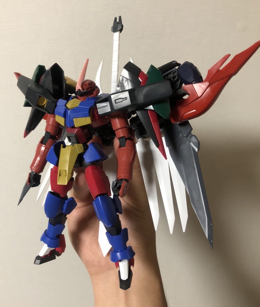 まずは塗装前の前身画像。
さまざまな機体のパーツをミキシングしたため、見事に色がバラバラです。