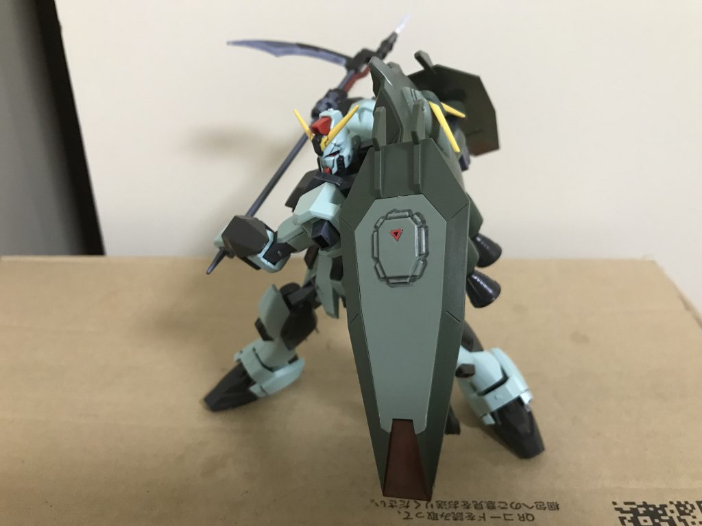 個人的にパイロットも含めて一番好きなガンダムです。我欲ですが僕は初ガンダムがSEEDだったので、新規規格で作り直されたCEガンダムとか見てみたいです。あわよくばプレバンでソードカラミティ出して。