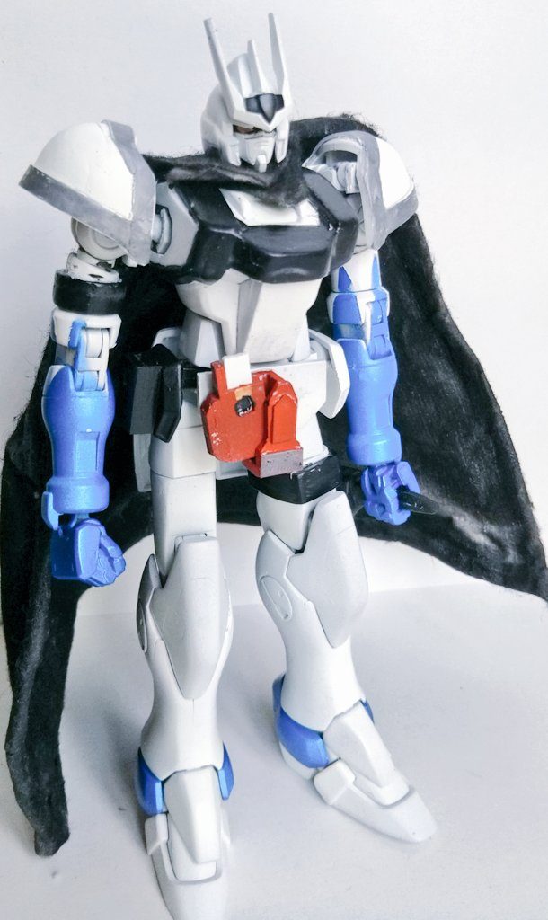 マントは1/100ガンダムサンドロック改EW仕様のマントを切って縫い合わせてあります。