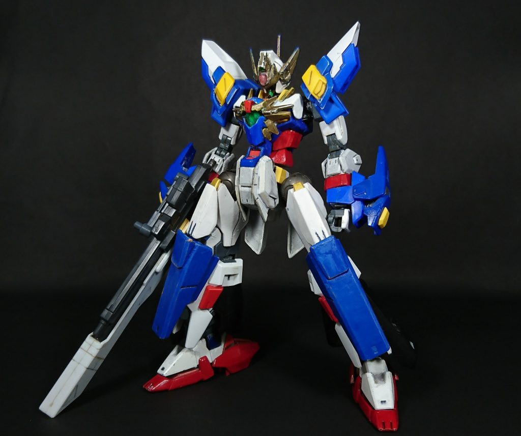 ディザイアガンダムは様々な武装を取り付けできるオールラウンダーでありますが、装備を外すことで格闘機として性能を発揮する、という設定を設けています
 格闘にこだわるのは、影響を受けたSRWの大雷鳳への憧れからですね