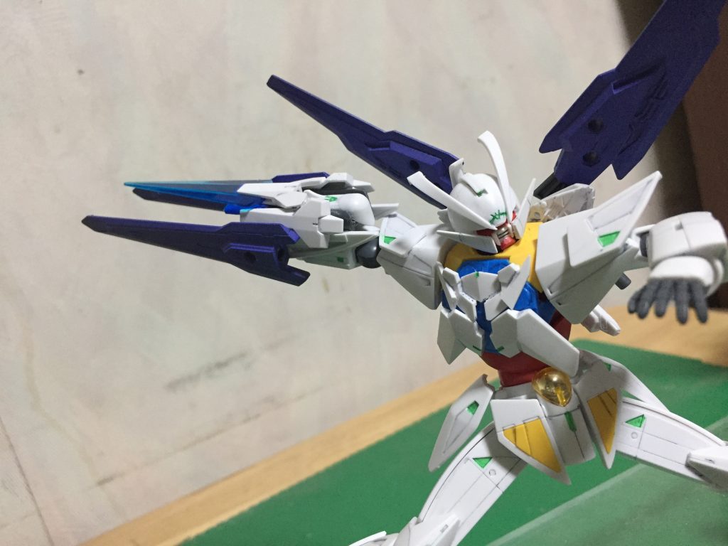 AXバンカーにAXファンネルを合体させるとそれぞれ銃撃ならウイングゼロのツインバスターライフル、斬撃ならダブルオーライダーのライザーソードを模した攻撃が出来る様にしました
画像はライザーソードモード