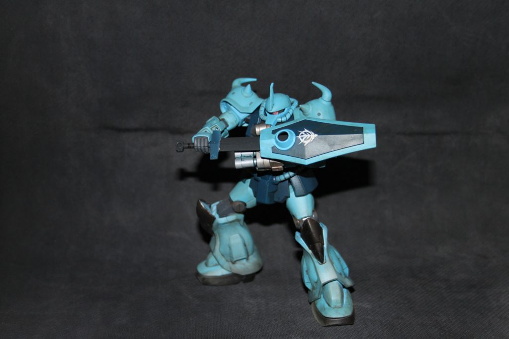 抜刀状態です。画像がやや右にずれていますが、かっこよく撮れました。