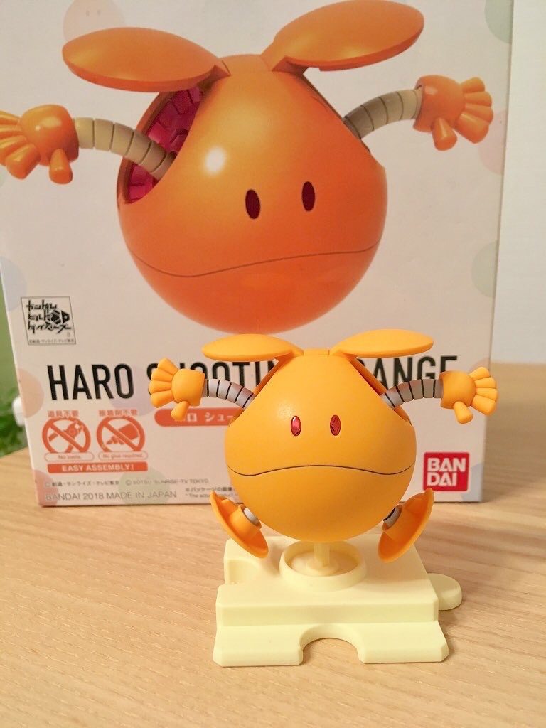 部分塗装(筆塗り)でさくっと仕上げました。
つくりやすくて組む楽しさもちゃんとある、お子さんの英才教育にもぴったりのキットですね。